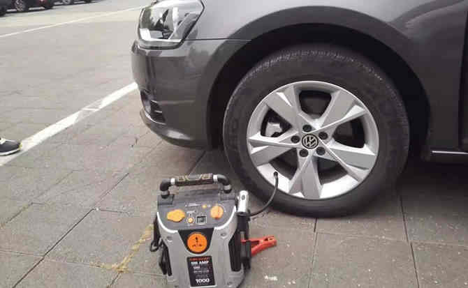 芷江汽车搭电案例