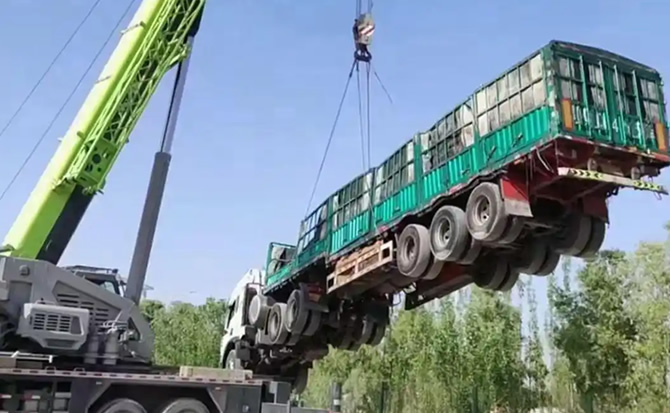 芷江道路脱困救援案例
